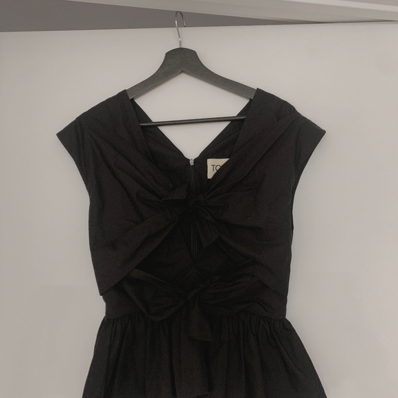 TOVE Elen Tie-Front Top - XS / S - Black - Picture 4 of 8